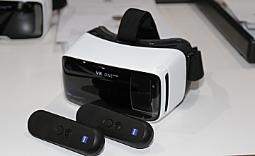 ［TGS 2017］VR/ARコーナーで見かけたVRヘッドセット製品あれこれ