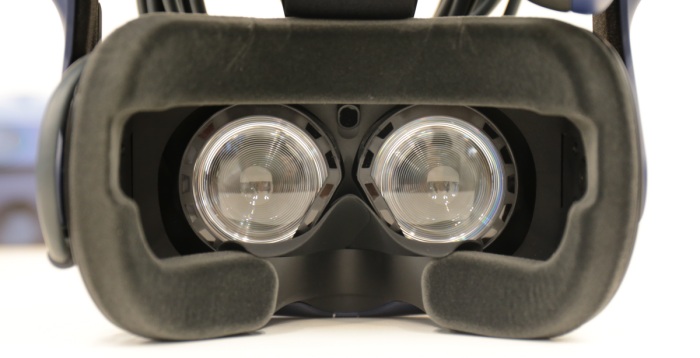 Vive Pro EyeとVive Focus Plusで視線探査とストリーミングVRを試す